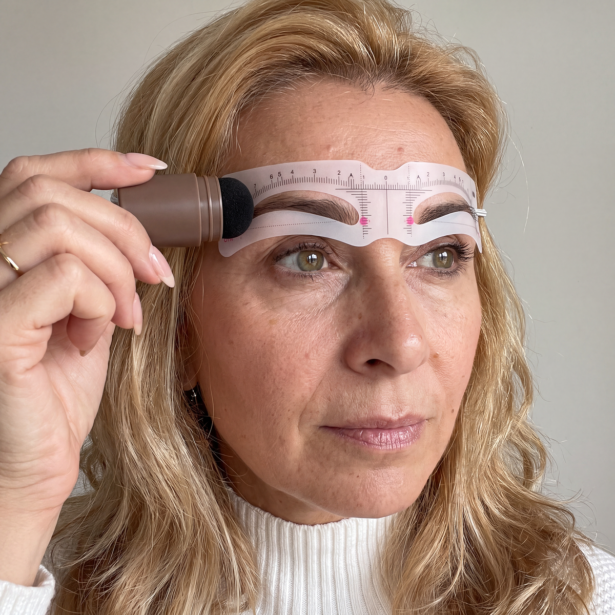 BrowLuxe™ — Brow Stamp Stencil
